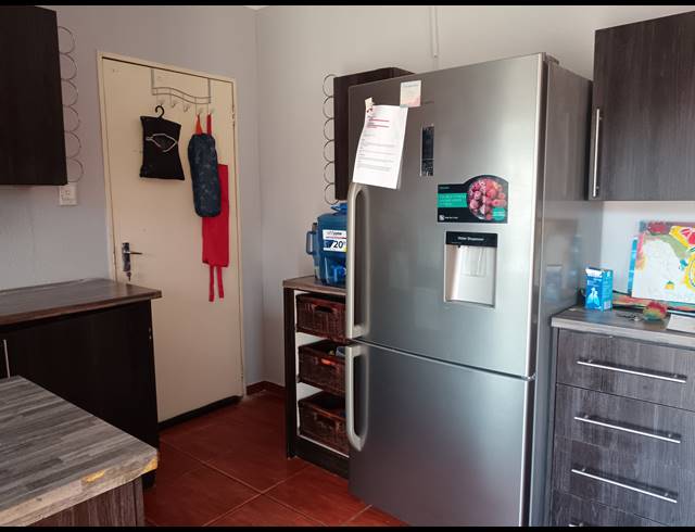 3 BEDROOM HOUSE FOR SALE IN RACEWAY